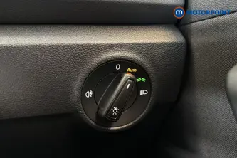 Volkswagen T-Roc Life Automatic Petrol SUV - Stock Number (1662612) - 11th supplementary image