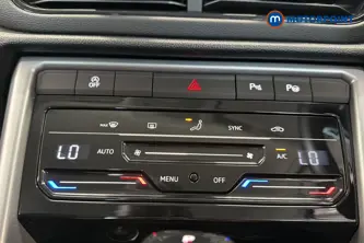 Volkswagen T-Roc Life Automatic Petrol SUV - Stock Number (1662612) - 12th supplementary image