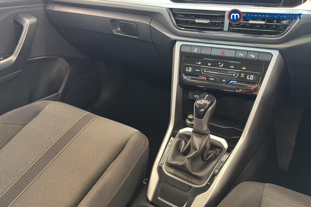 Volkswagen T-Roc Life Automatic Petrol SUV - Stock Number (1662612) - 15th supplementary image