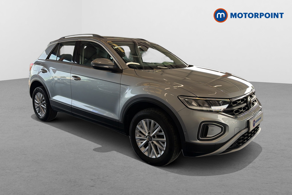 Volkswagen T-Roc Life Automatic Petrol SUV - Stock Number (1662612) - Drivers side front corner