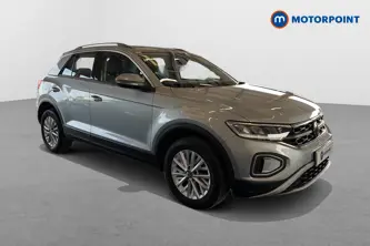 Volkswagen T-Roc Life Automatic Petrol SUV - Stock Number (1662612) - Drivers side front corner