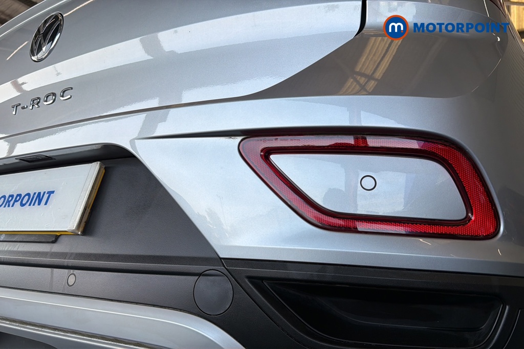 Volkswagen T-Roc Life Automatic Petrol SUV - Stock Number (1662612) - 39th supplementary image