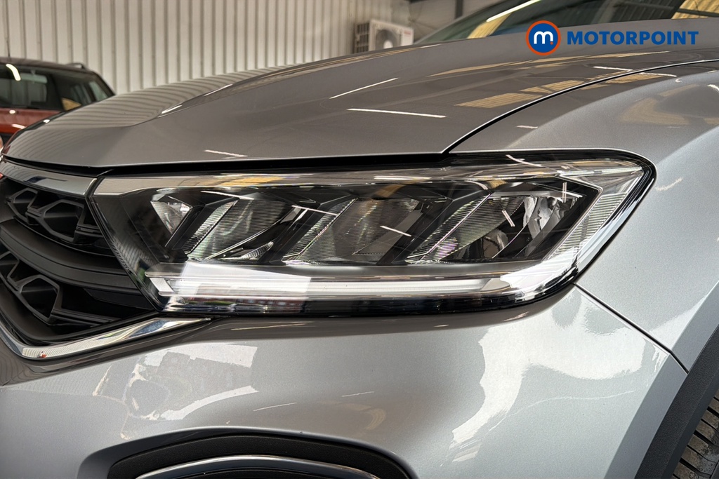 Volkswagen T-Roc Life Automatic Petrol SUV - Stock Number (1662612) - 42nd supplementary image