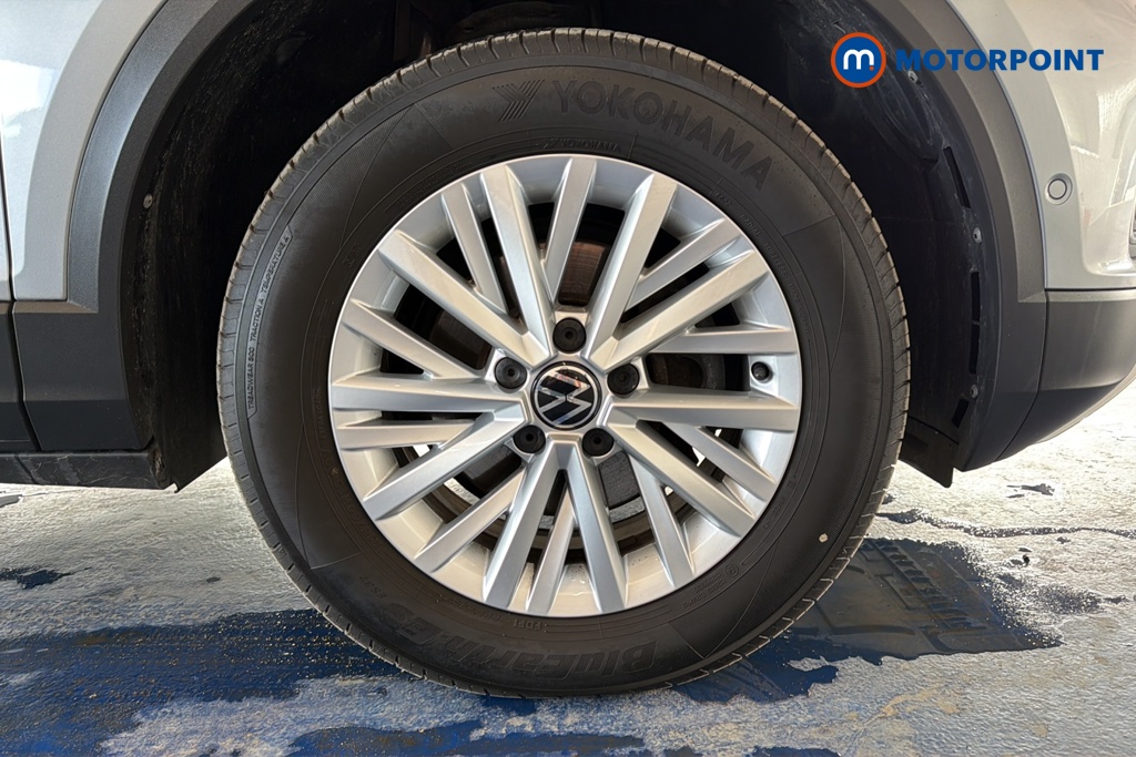 Volkswagen T-Roc Life Automatic Petrol SUV - Stock Number (1662612) - 47th supplementary image