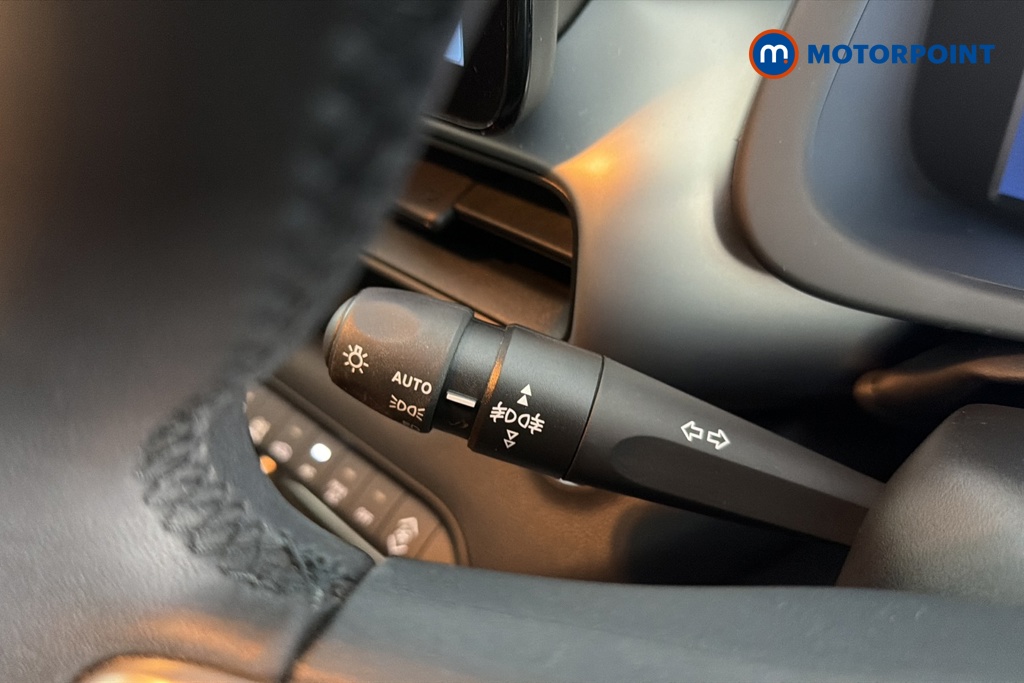 Jeep Avenger Summit Automatic Electric SUV - Stock Number (1662832) - 5th supplementary image