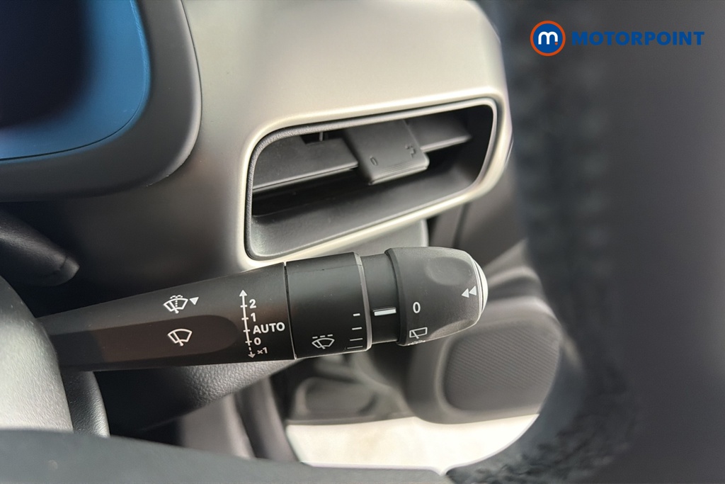 Jeep Avenger Summit Automatic Electric SUV - Stock Number (1662832) - 6th supplementary image