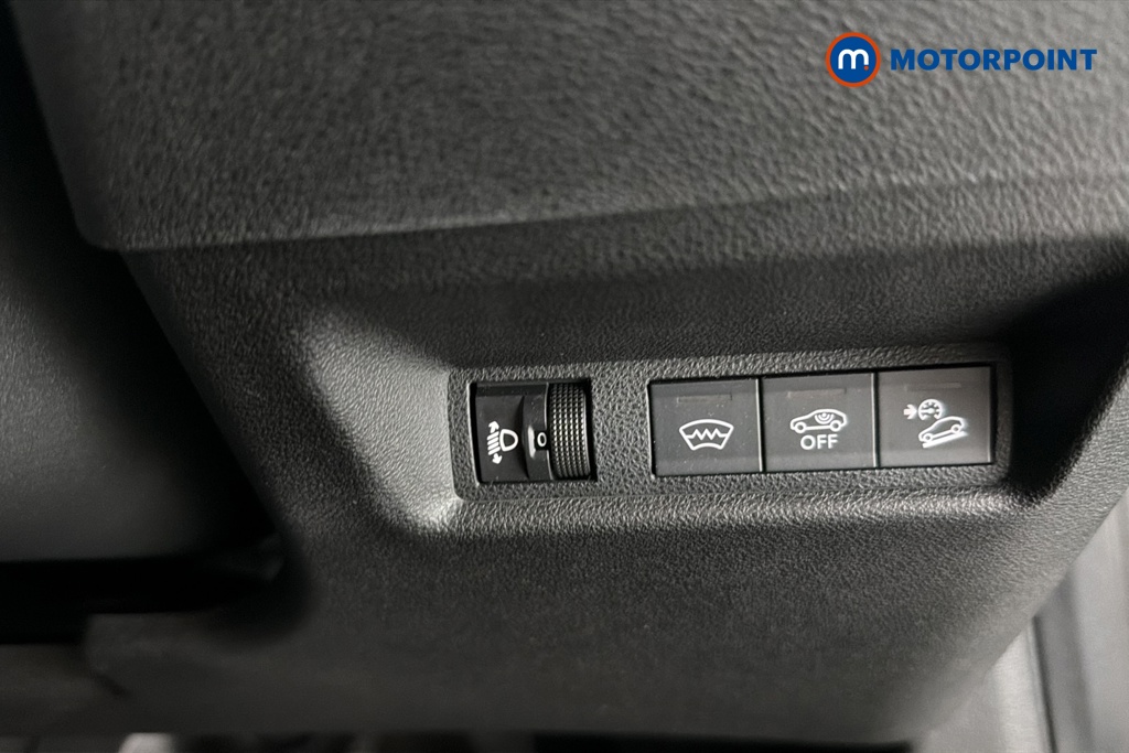 Jeep Avenger Summit Automatic Electric SUV - Stock Number (1662832) - 11th supplementary image
