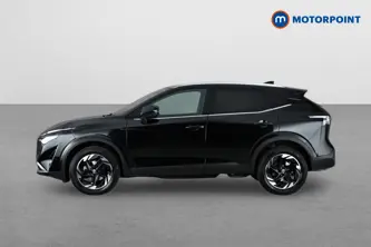 Nissan Qashqai N-Connecta Automatic Petrol SUV - Stock Number (1663234) - Passenger side