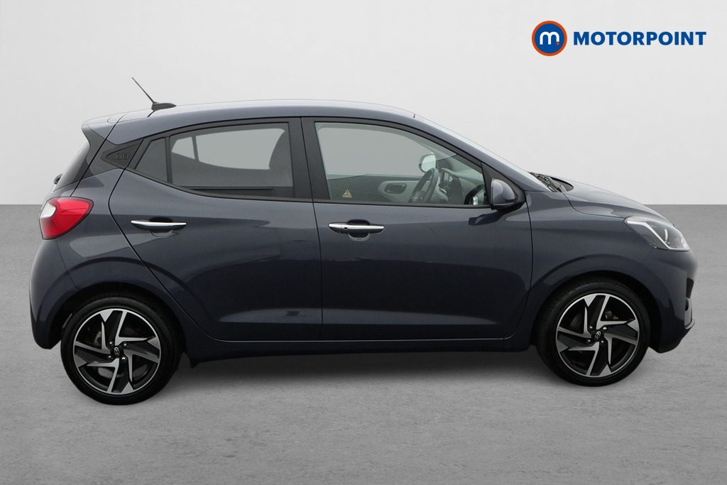 Hyundai I10 Premium Manual Petrol Hatchback - Stock Number (1663325) - Drivers side