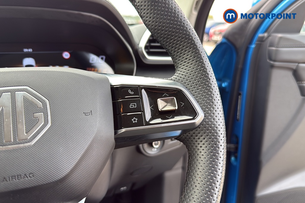 Mg Motor Uk ZS Trophy Automatic Petrol-Electric Hybrid SUV - Stock Number (1637145) - 3rd supplementary image