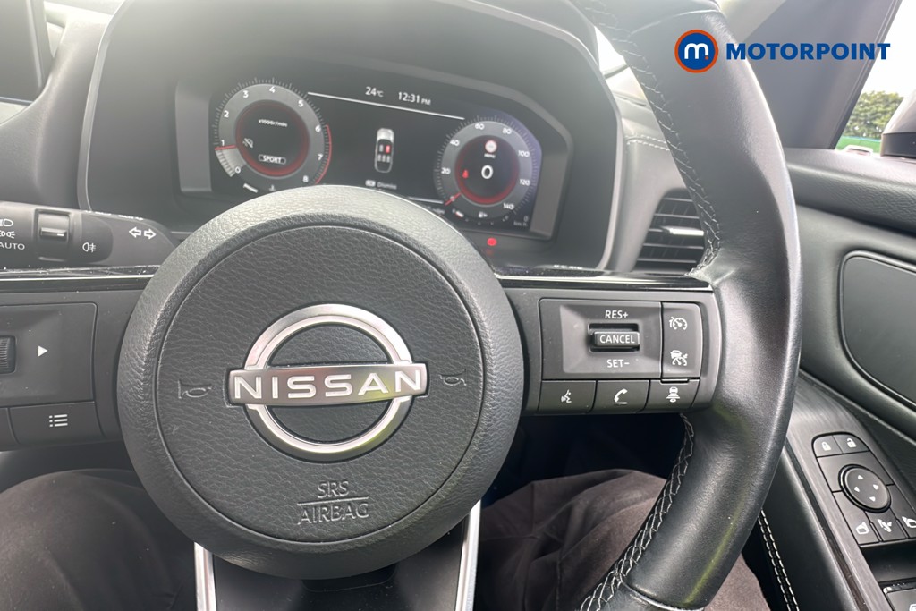 Nissan Qashqai N-Connecta Manual Petrol SUV - Stock Number (1638053) - 4th supplementary image
