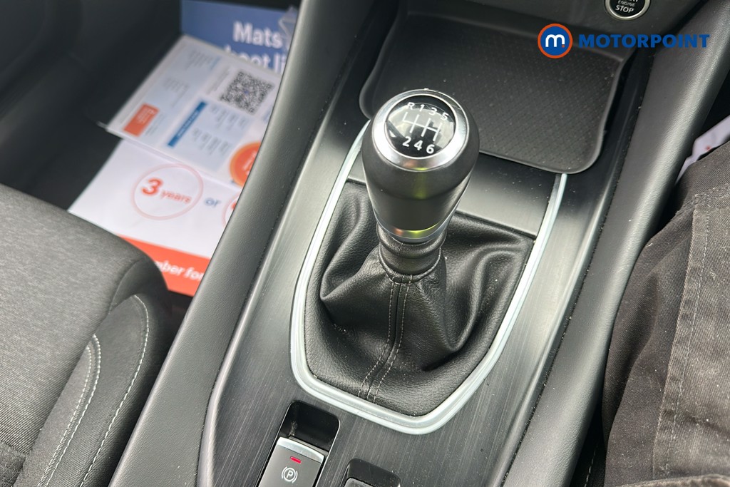 Nissan Qashqai N-Connecta Manual Petrol SUV - Stock Number (1638053) - 15th supplementary image