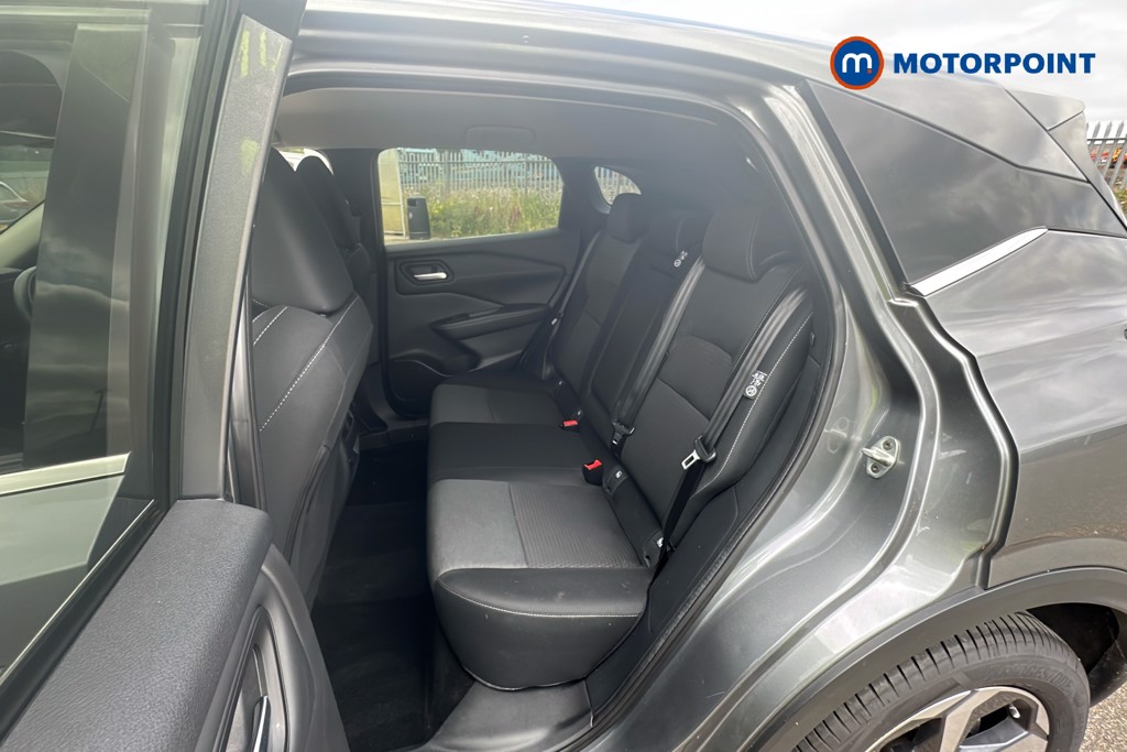 Nissan Qashqai N-Connecta Manual Petrol SUV - Stock Number (1638053) - 28th supplementary image