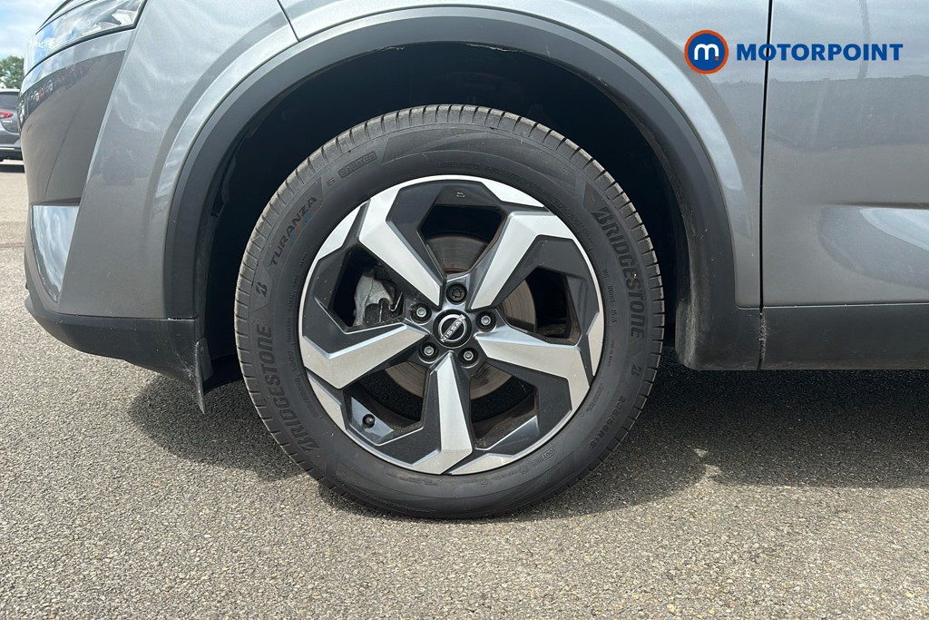 Nissan Qashqai N-Connecta Manual Petrol SUV - Stock Number (1638053) - 47th supplementary image