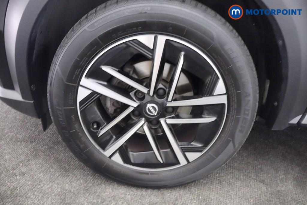 Nissan Juke N-Connecta Manual Petrol SUV - Stock Number (1645352) - 17th supplementary image
