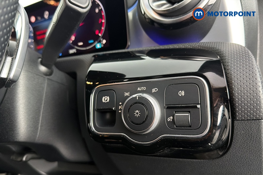 Mercedes-Benz CLA Amg Line Automatic Petrol Estate - Stock Number (1647759) - 11th supplementary image