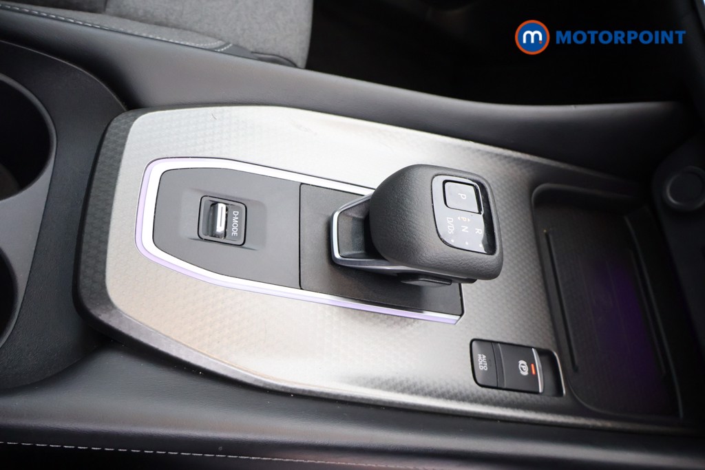 Nissan Qashqai N-Connecta Automatic Petrol SUV - Stock Number (1647808) - 7th supplementary image