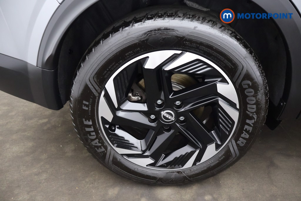 Nissan Qashqai N-Connecta Automatic Petrol SUV - Stock Number (1647808) - 13th supplementary image