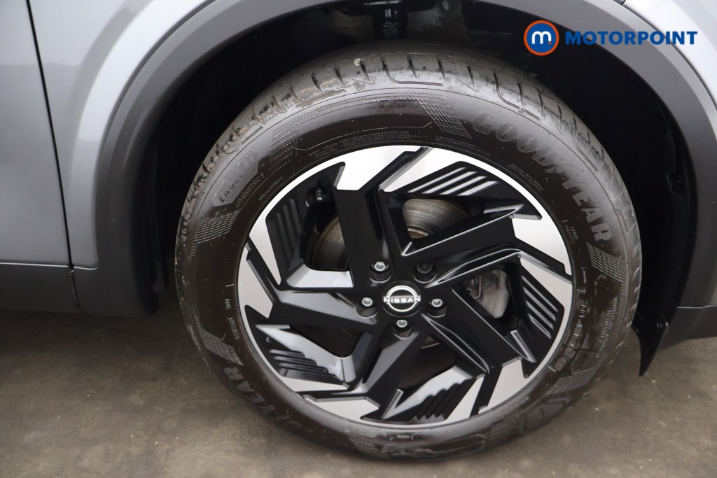 Nissan Qashqai N-Connecta Automatic Petrol SUV - Stock Number (1647808) - 14th supplementary image