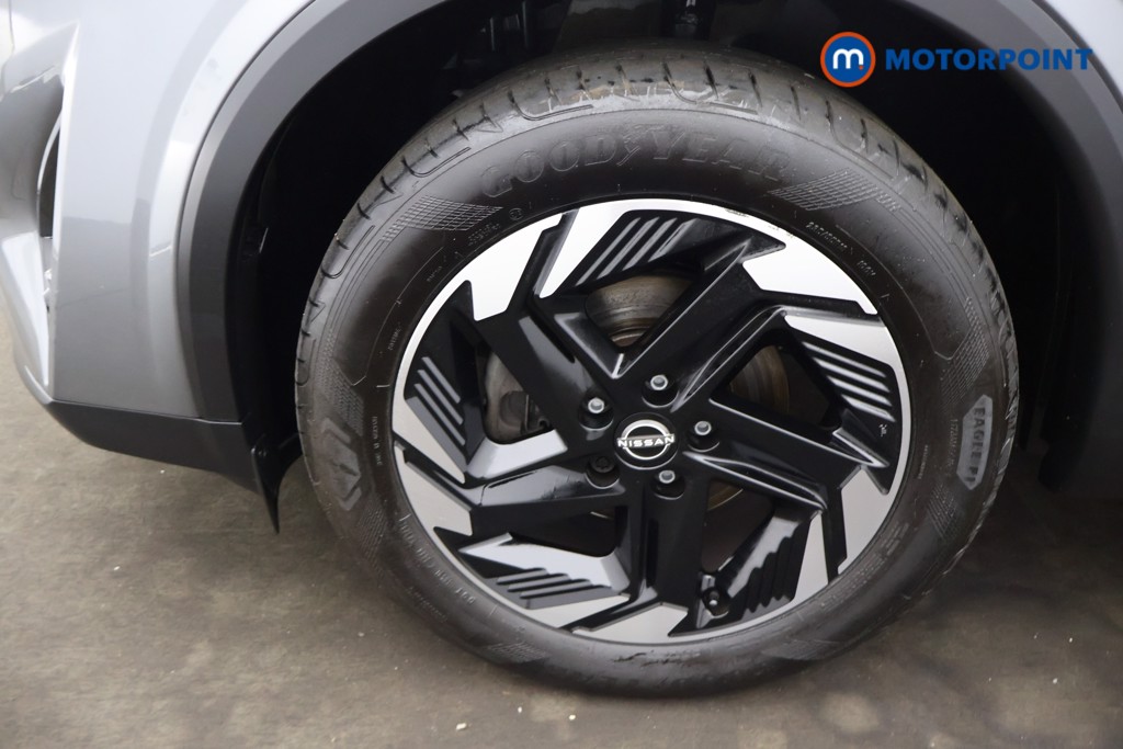 Nissan Qashqai N-Connecta Automatic Petrol SUV - Stock Number (1647808) - 15th supplementary image