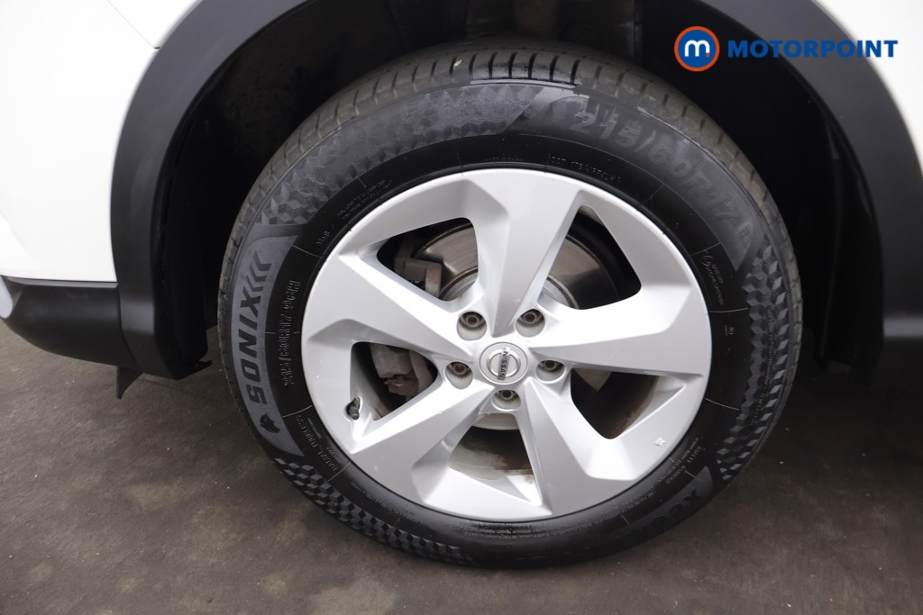 Nissan Qashqai Acenta Premium Manual Petrol SUV - Stock Number (1648912) - 15th supplementary image