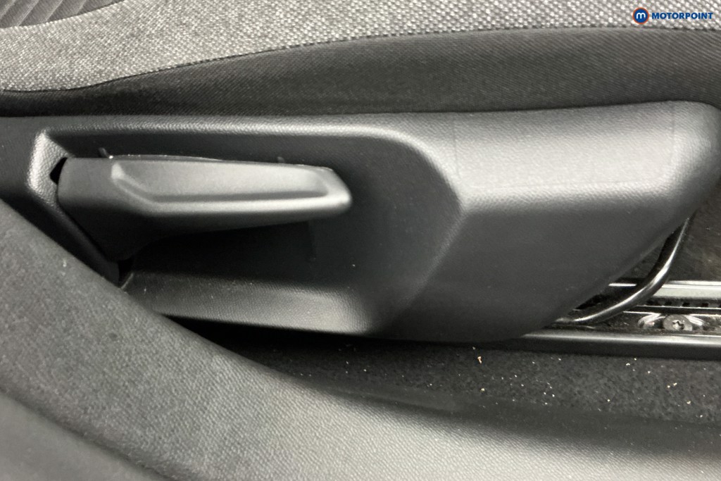Peugeot 208 Active Premium -Plus Manual Petrol Hatchback - Stock Number (1649607) - 23rd supplementary image