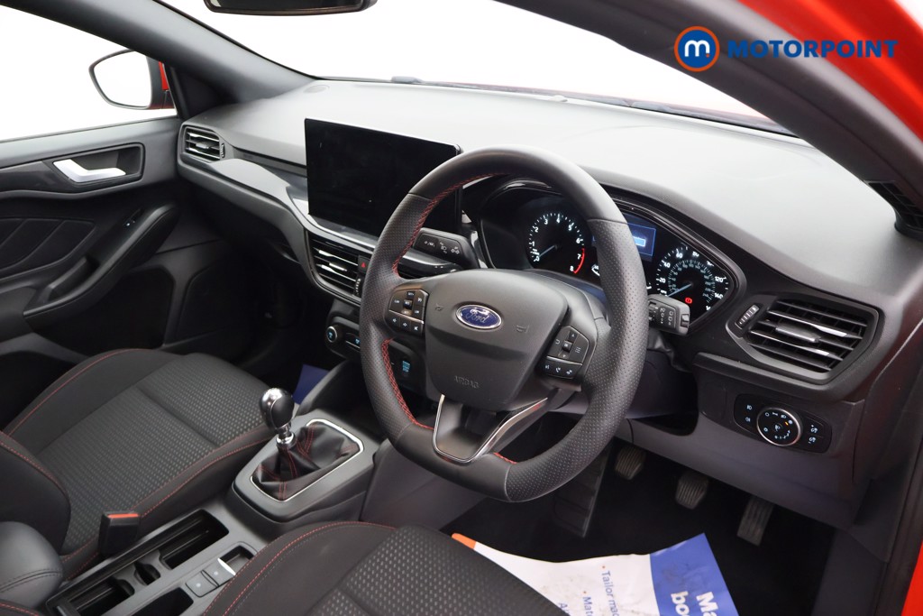 Ford Focus St-Line Manual Petrol Estate - Stock Number (1650576) - 12th supplementary image