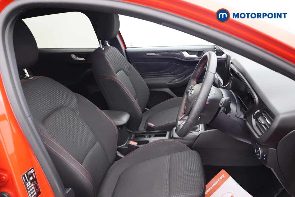 Ford Focus St-Line Manual Petrol Estate - Stock Number (1650576) - 13th supplementary image