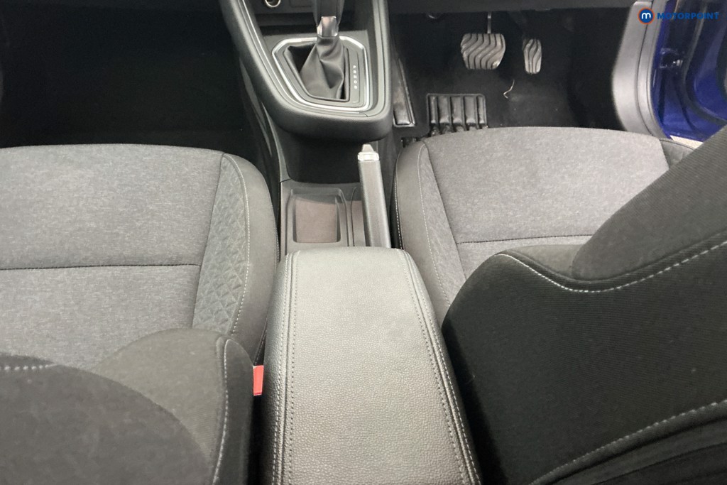 Renault Clio Evolution Automatic Petrol-Electric Hybrid Hatchback - Stock Number (1650975) - 11th supplementary image