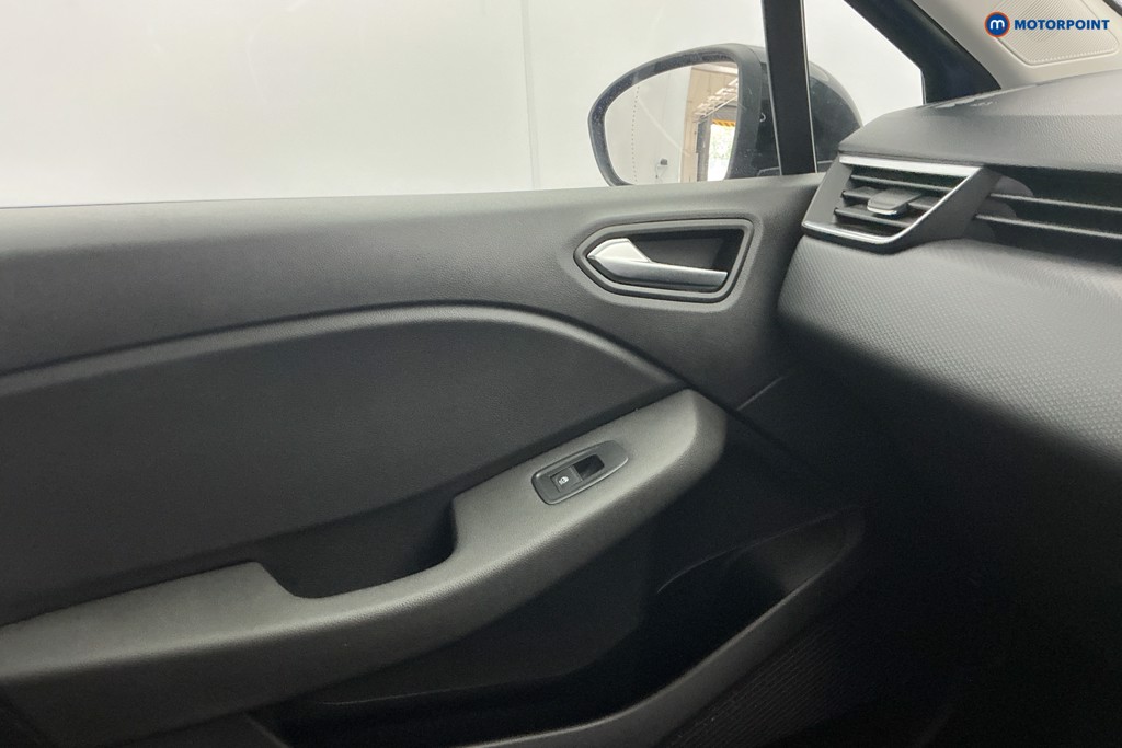 Renault Clio Evolution Automatic Petrol-Electric Hybrid Hatchback - Stock Number (1650975) - 19th supplementary image