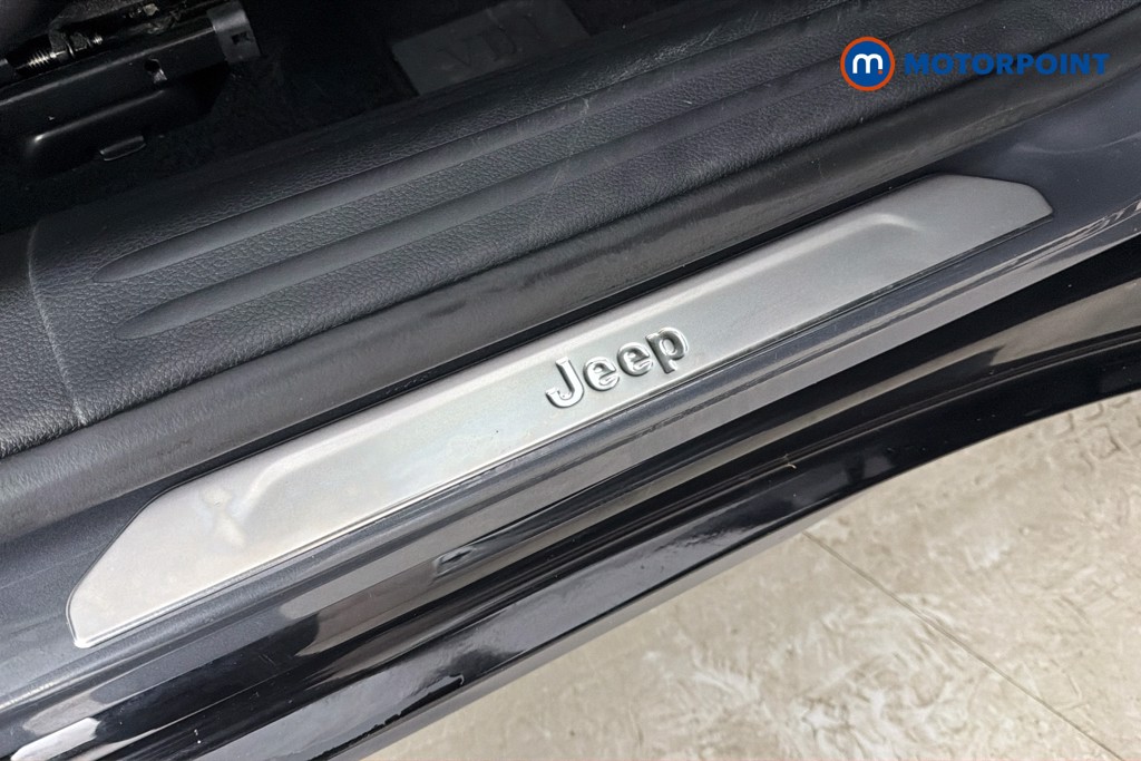 Jeep Compass Altitude Automatic Petrol SUV - Stock Number (1651000) - 27th supplementary image