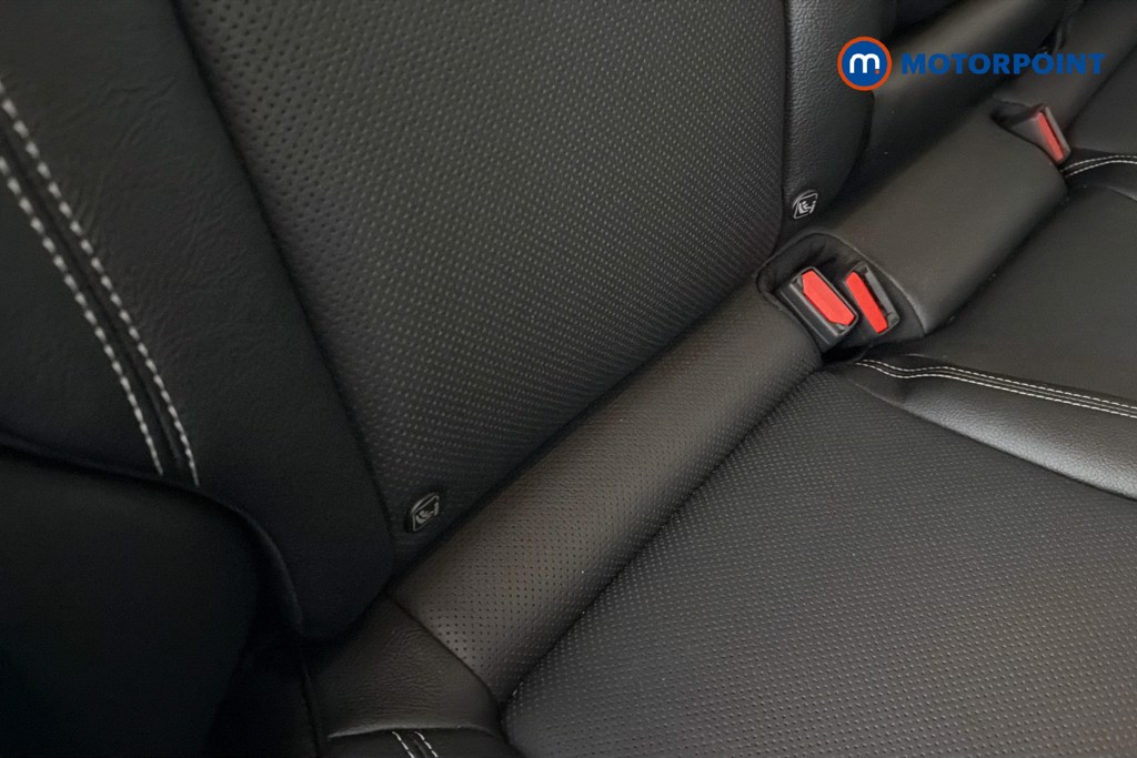Jeep Compass Altitude Automatic Petrol SUV - Stock Number (1651000) - 29th supplementary image