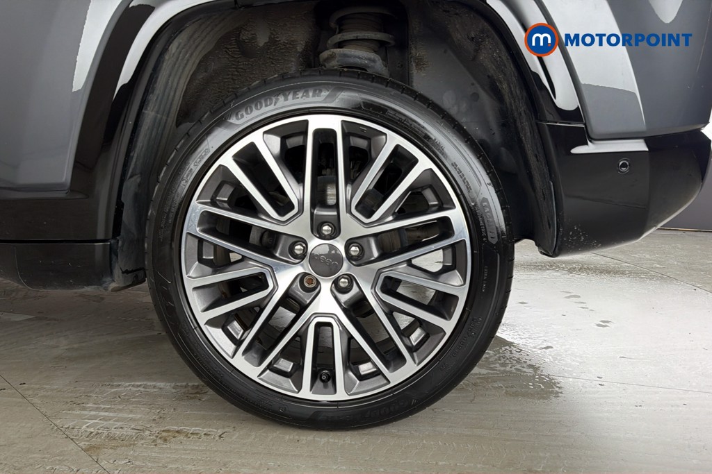 Jeep Compass Altitude Automatic Petrol SUV - Stock Number (1651000) - 48th supplementary image