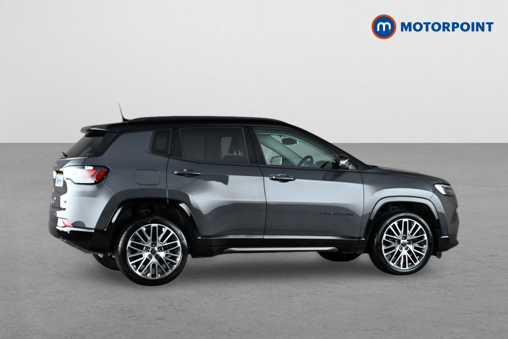 Jeep Compass Altitude Automatic Petrol SUV - Stock Number (1651000) - Drivers side