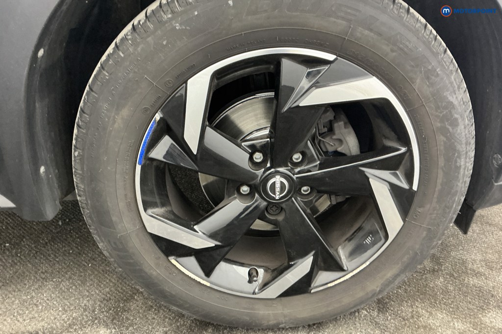 Nissan Juke N-Connecta Manual Petrol SUV - Stock Number (1651235) - 34th supplementary image