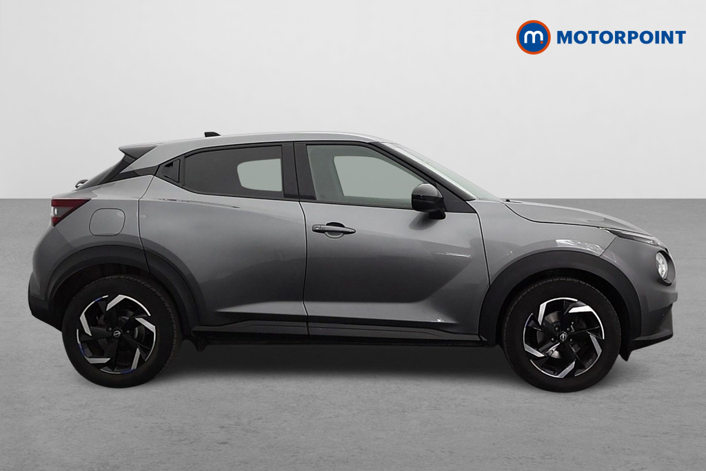 Nissan Juke N-Connecta Manual Petrol SUV - Stock Number (1651235) - Drivers side