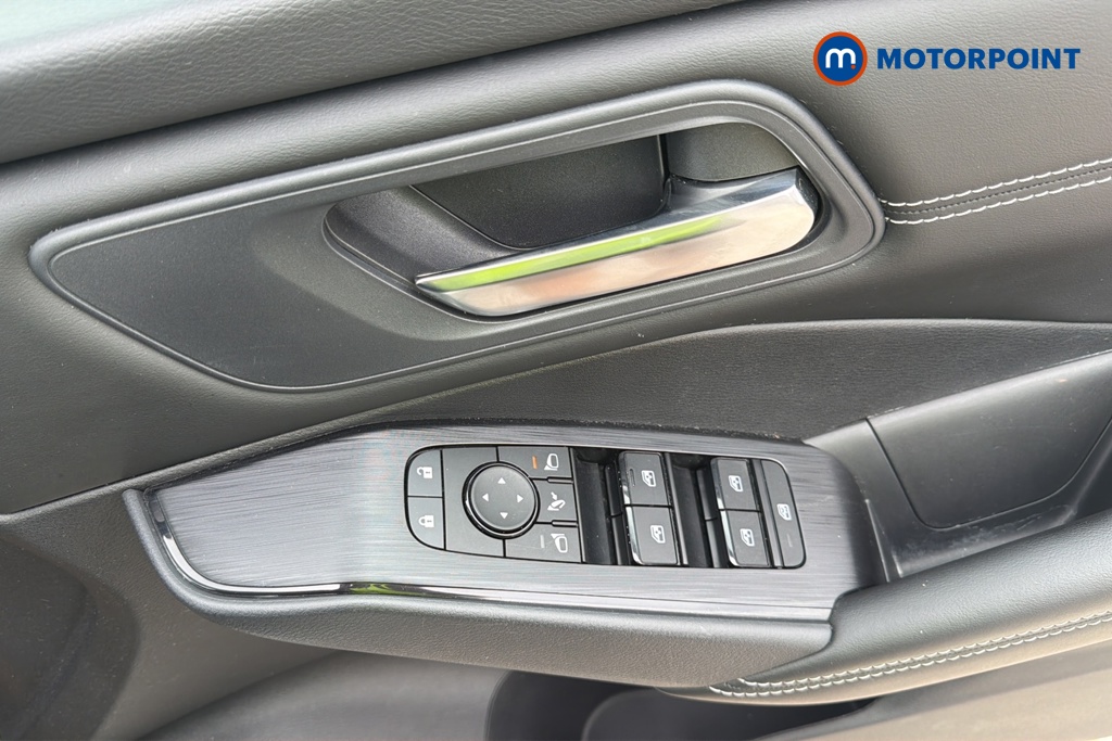 Nissan Qashqai Acenta Premium Manual Petrol SUV - Stock Number (1651456) - 19th supplementary image