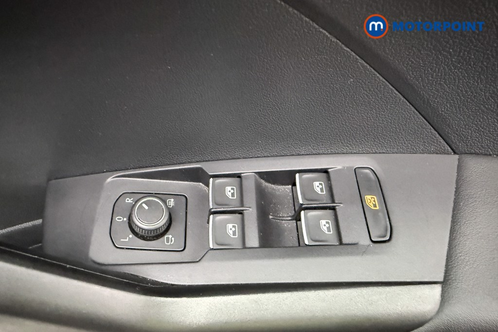 Volkswagen T-Cross SEL Manual Petrol SUV - Stock Number (1652043) - 14th supplementary image