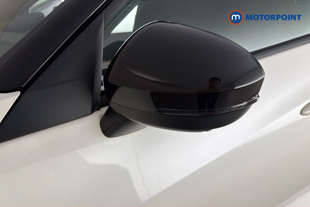 Nissan Juke Tekna Automatic Petrol SUV - Stock Number (1653300) - 43rd supplementary image