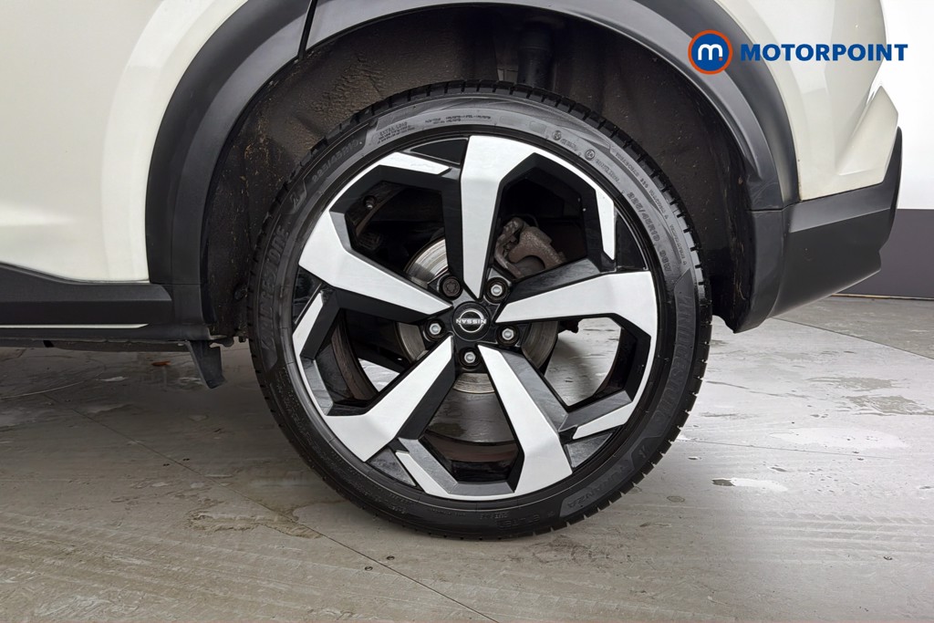 Nissan Juke Tekna Automatic Petrol SUV - Stock Number (1653300) - 48th supplementary image