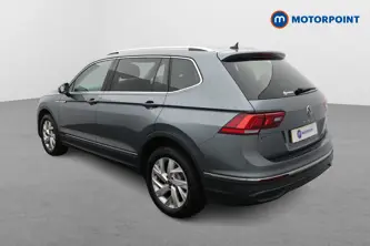 Volkswagen Tiguan Allspace Life Automatic Petrol SUV - Stock Number (1653305) - Passenger side rear corner