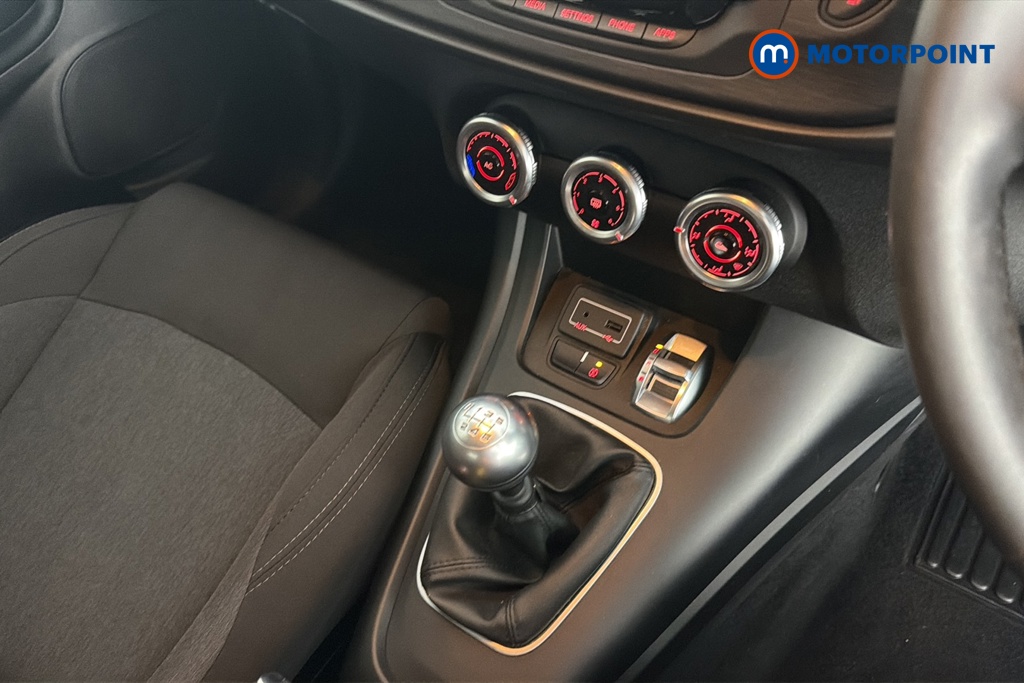 Alfa Romeo Giulietta 1.4 Tb 5Dr Manual Petrol Hatchback - Stock Number (1653610) - 15th supplementary image