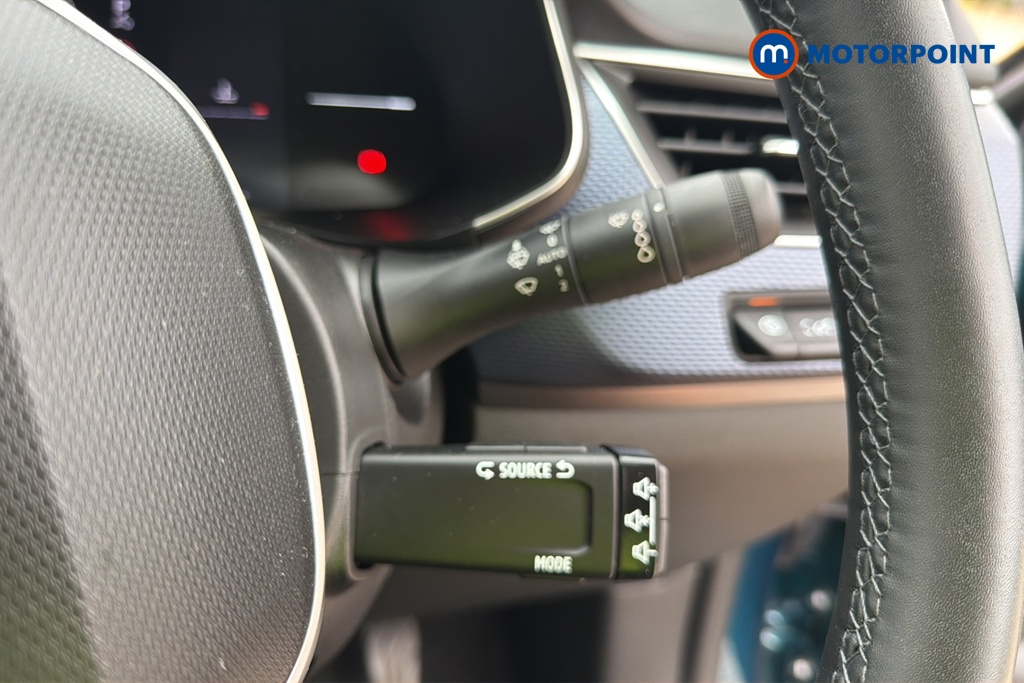 Renault Arkana Evolution Automatic Petrol-Electric Hybrid SUV - Stock Number (1654201) - 6th supplementary image