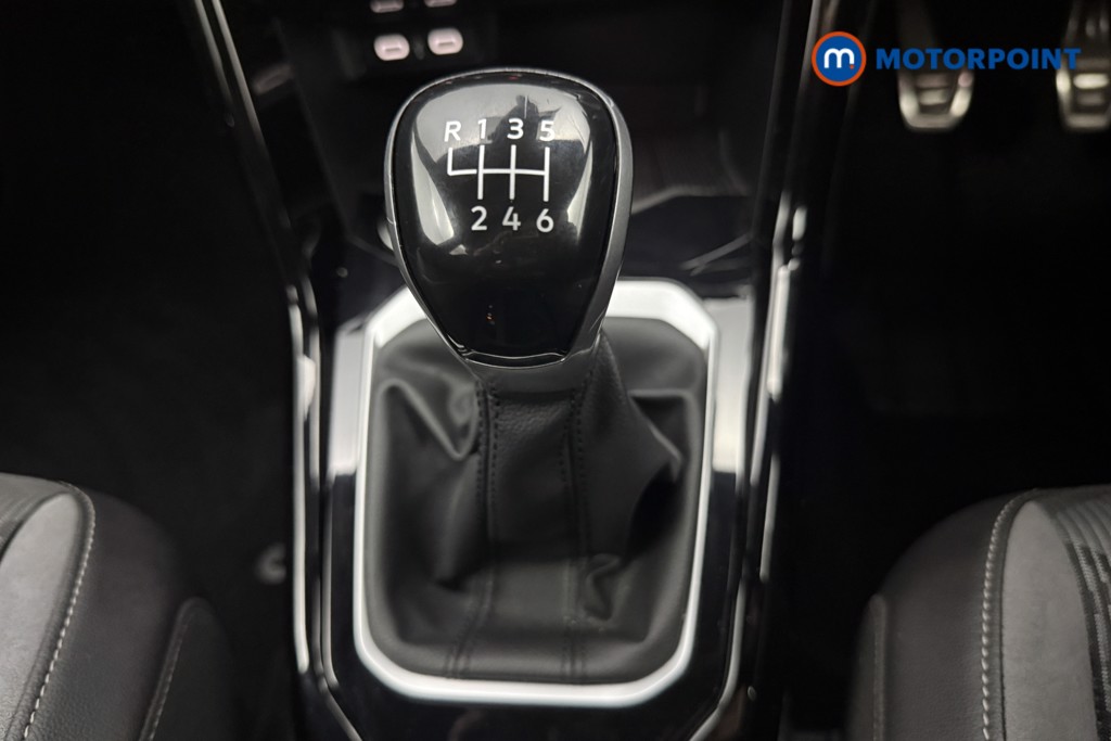 Volkswagen T-Roc R-Line Manual Petrol SUV - Stock Number (1654392) - 7th supplementary image