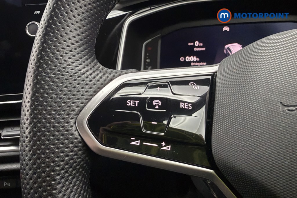 Volkswagen T-Roc R-Line Manual Petrol SUV - Stock Number (1654392) - 14th supplementary image