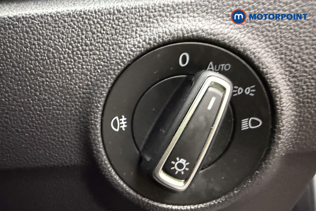 Volkswagen T-Roc R-Line Manual Petrol SUV - Stock Number (1654392) - 17th supplementary image