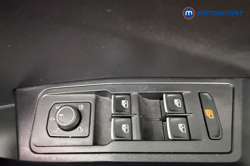 Volkswagen T-Roc R-Line Manual Petrol SUV - Stock Number (1654392) - 19th supplementary image