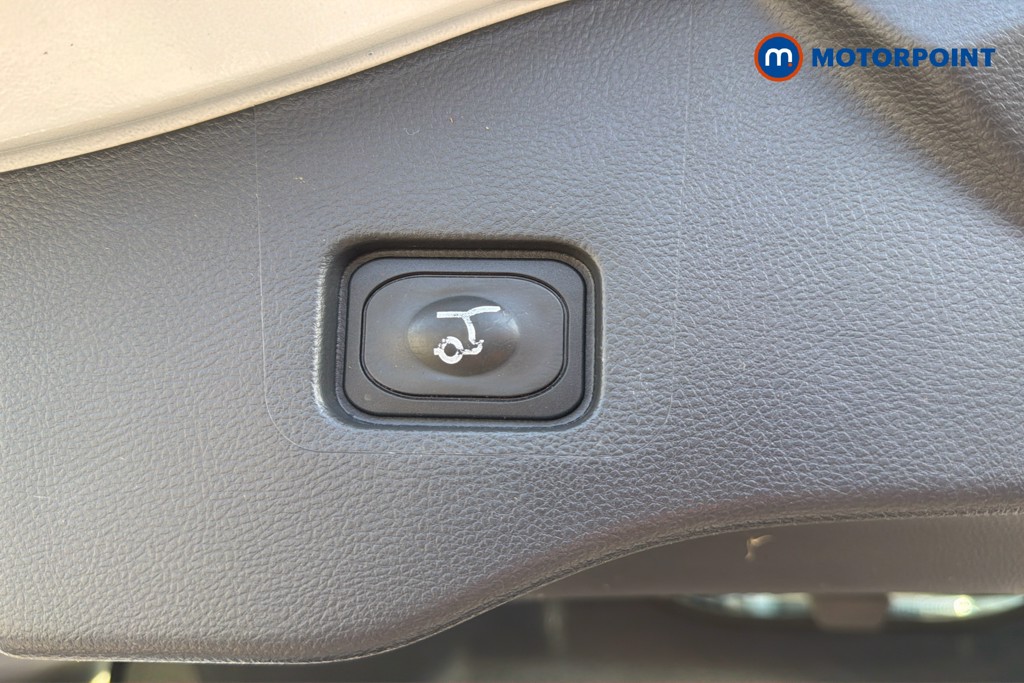 Ford Mondeo Vignale 2.0 Hybrid 5Dr Auto Automatic Petrol-Electric Hybrid Estate - Stock Number (1654820) - 35th supplementary image