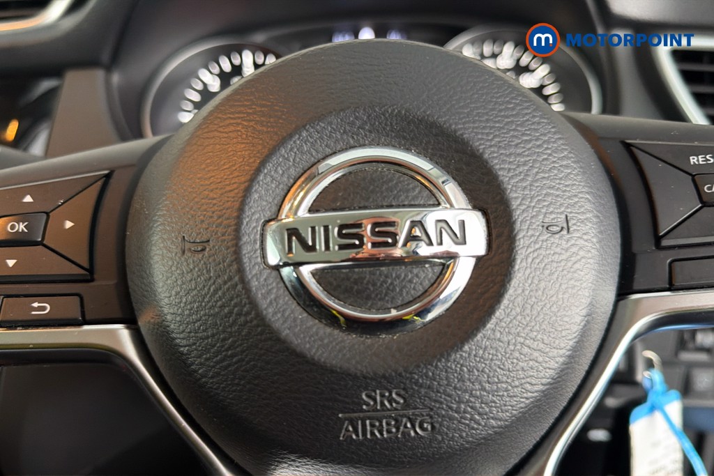 Nissan Qashqai Acenta Premium Manual Diesel SUV - Stock Number (1654916) - 5th supplementary image