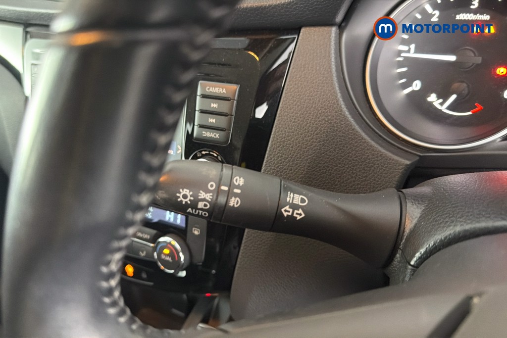 Nissan Qashqai Acenta Premium Manual Diesel SUV - Stock Number (1654916) - 6th supplementary image